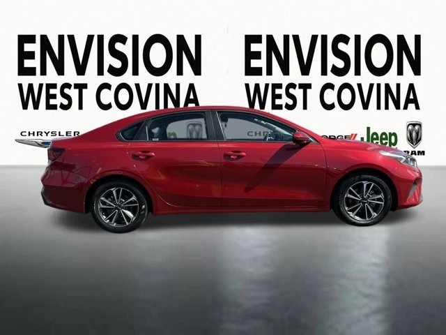 2024 Kia Forte - Image 9 of 12