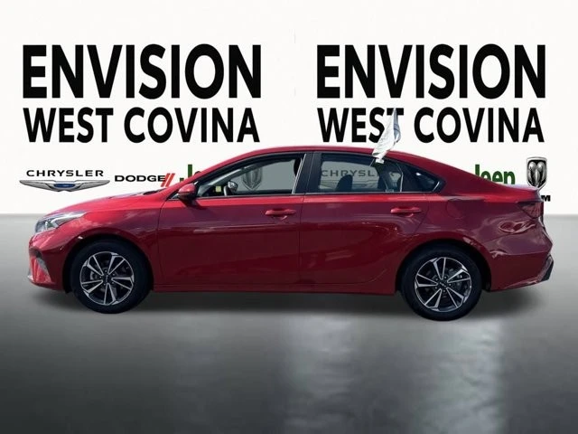 2024 Kia Forte - Image 5 of 12