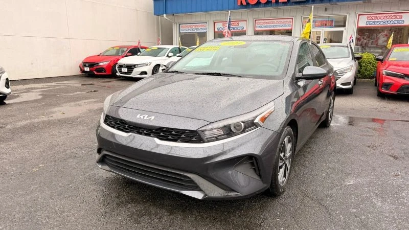 2024 Kia Forte - Image 4 of 12