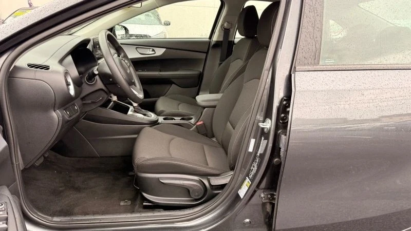 2024 Kia Forte - Image 10 of 12