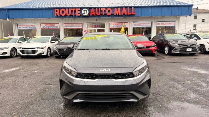 2024 Kia Forte - Image 3 of 12