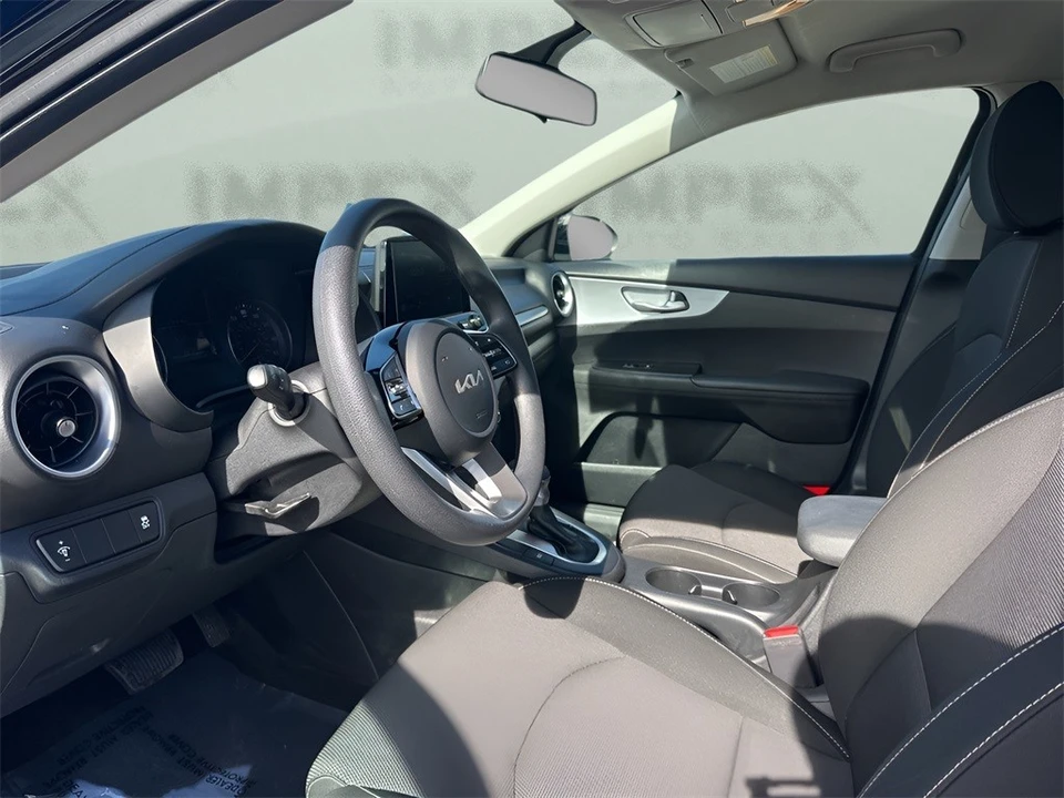 2024 Kia Forte - Image 9 of 12