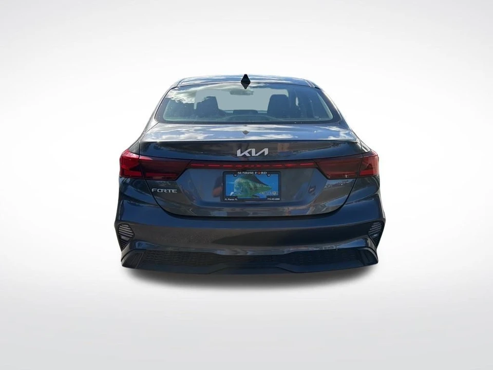 2024 Kia Forte - Image 7 of 12
