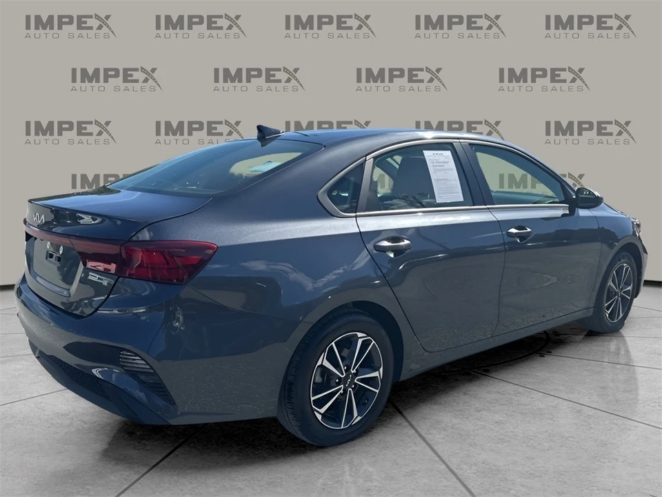 2024 Kia Forte - Image 5 of 12