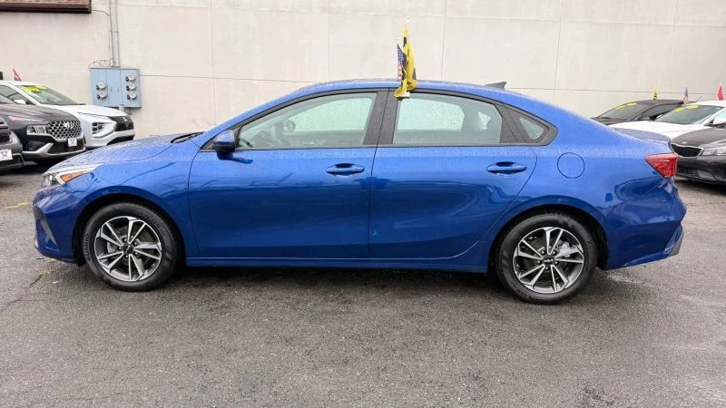 2024 Kia Forte - Image 10 of 12