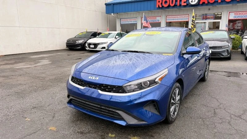 2024 Kia Forte - Image 4 of 12