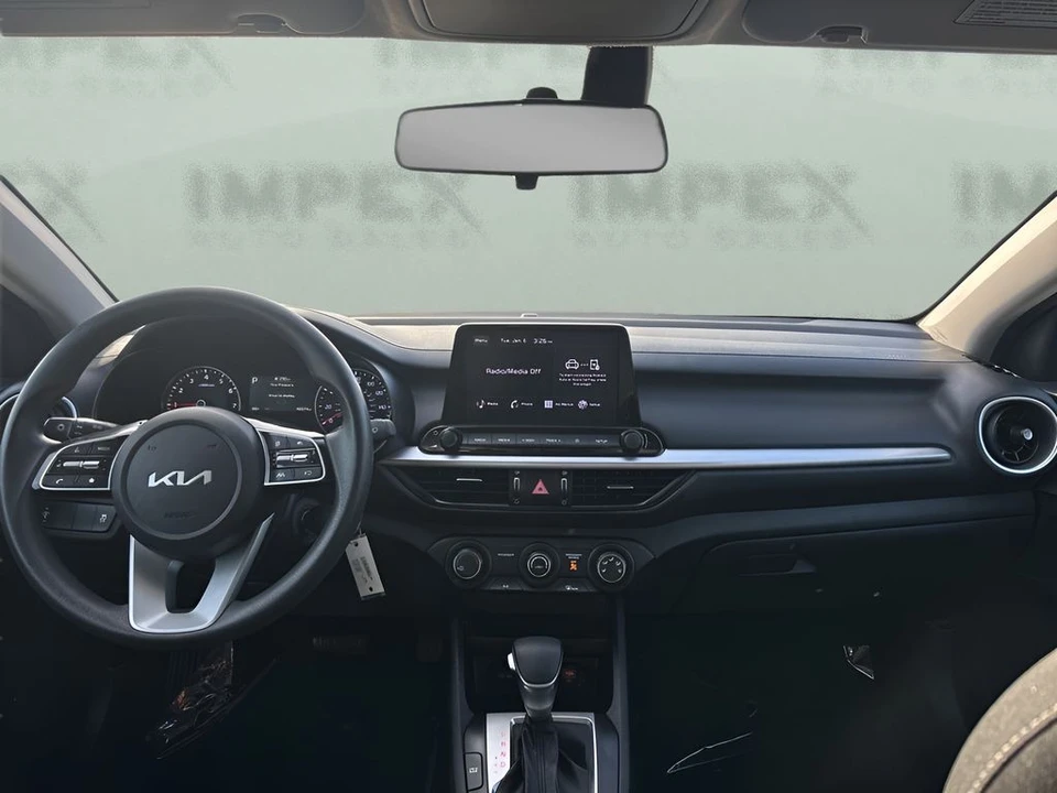 2024 Kia Forte - Image 11 of 21