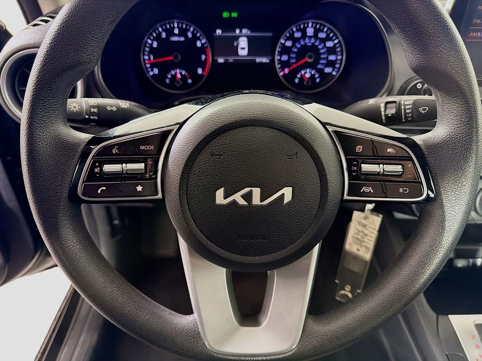 2024 Kia Forte - Image 14 of 21