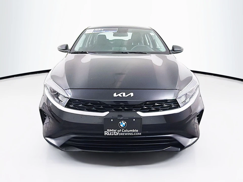 2024 Kia Forte - Image 2 of 21