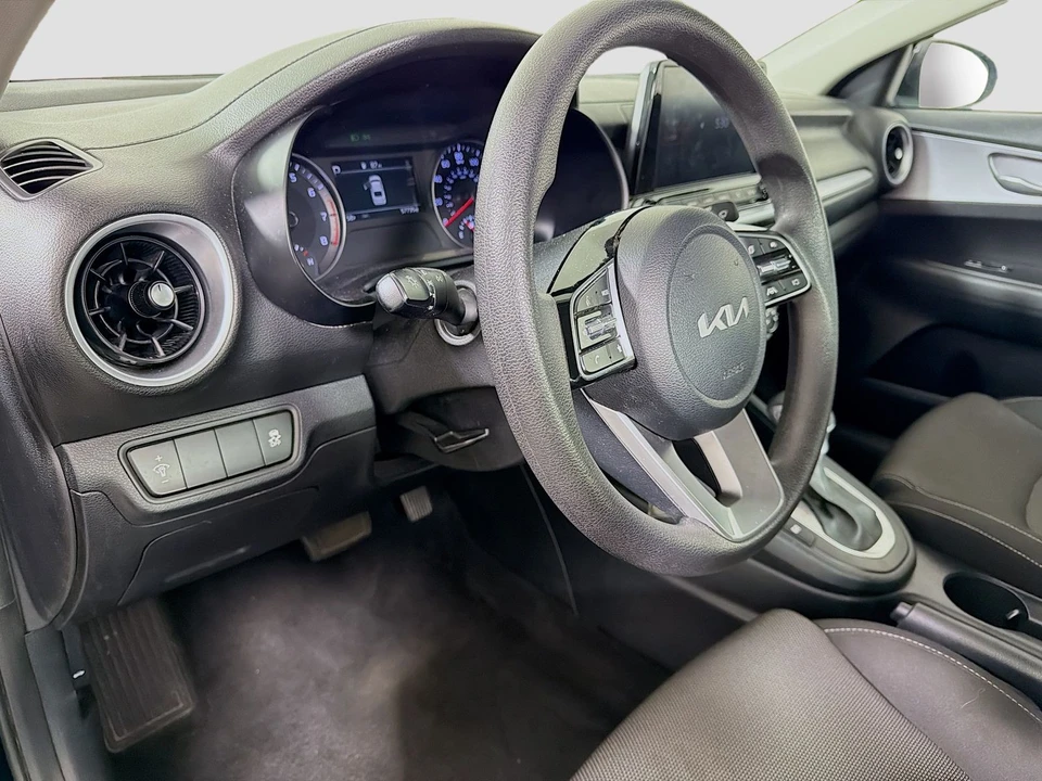 2024 Kia Forte - Image 11 of 21