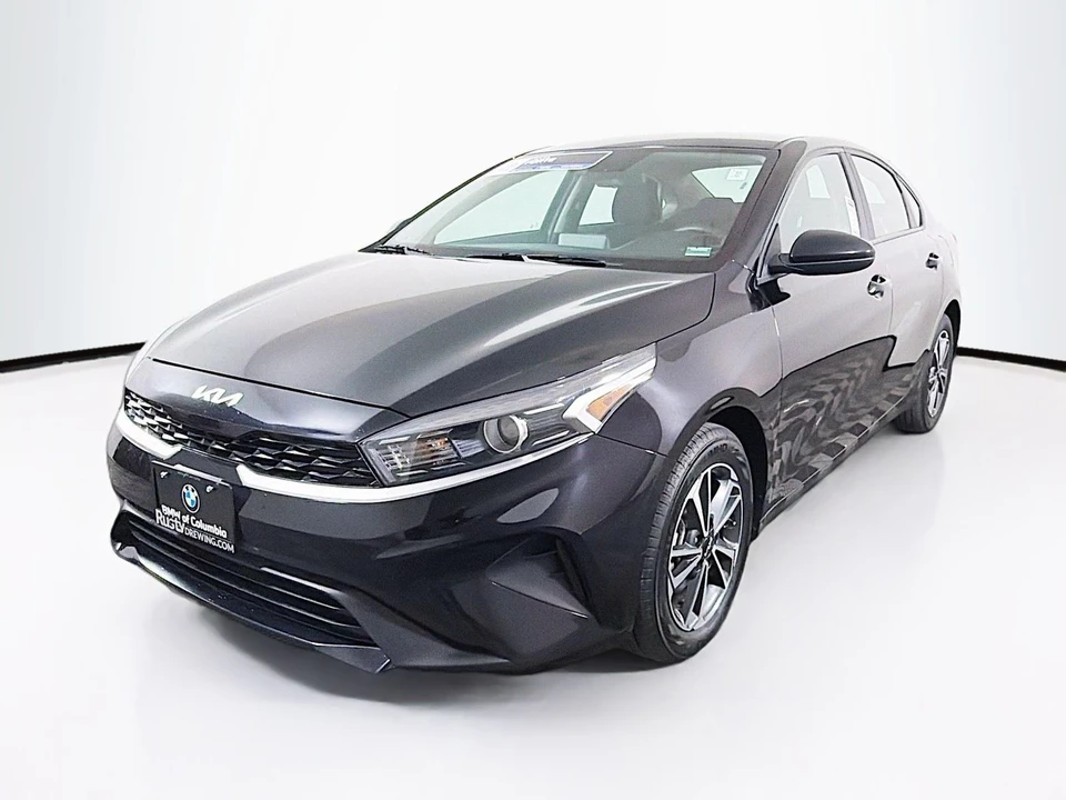 2024 Kia Forte - Image 4 of 21