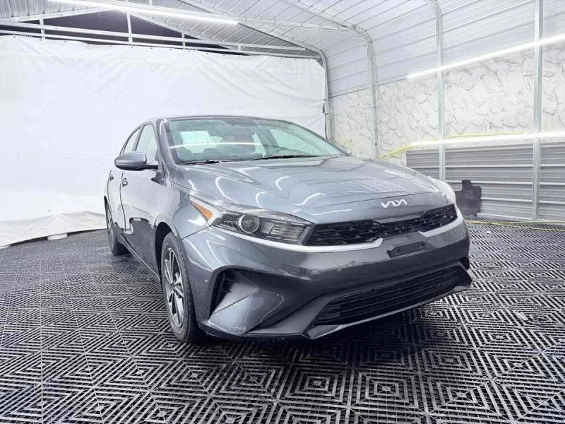 2024 Kia Forte - Image 9 of 12