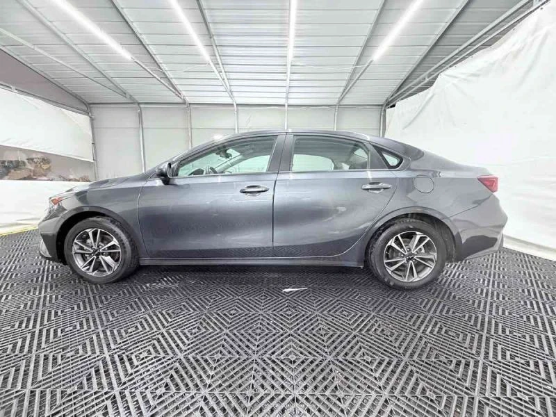 2024 Kia Forte - Image 4 of 12