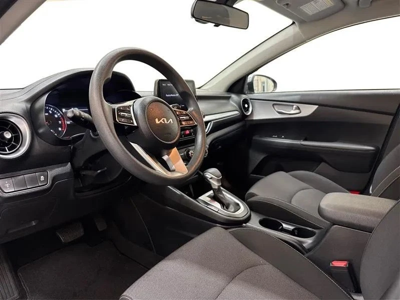 2024 Kia Forte - Image 9 of 12