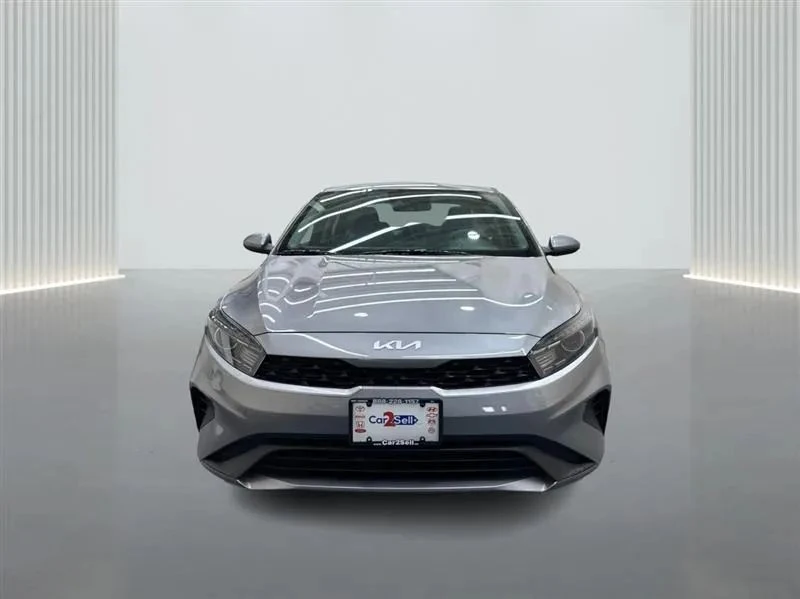 2024 Kia Forte - Image 8 of 12