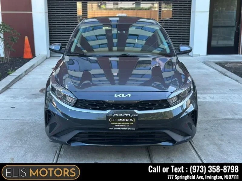 2024 Kia Forte - Image 2 of 12