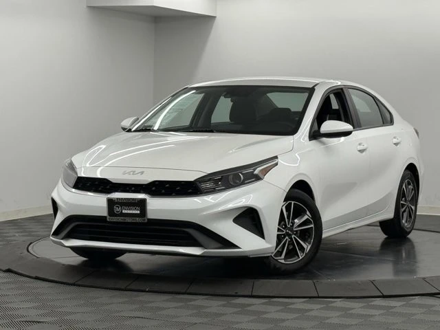 2024 Kia Forte - Image 2 of 12
