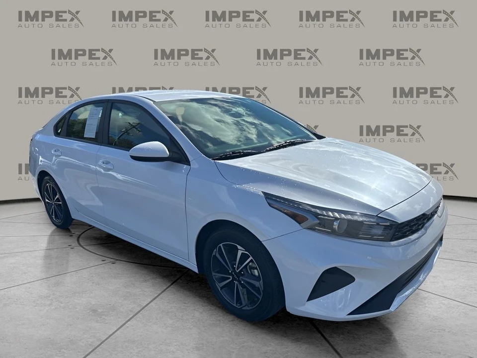 2024 Kia Forte - Image 7 of 12