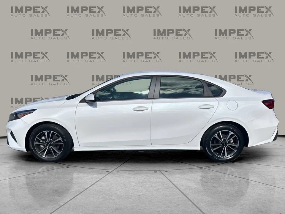 2024 Kia Forte - Image 2 of 12
