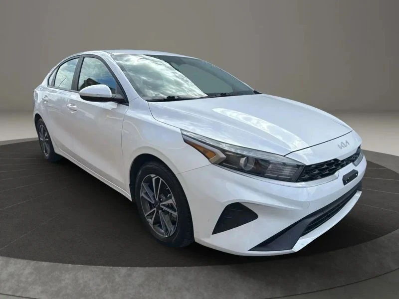 2024 Kia Forte - Image 3 of 12