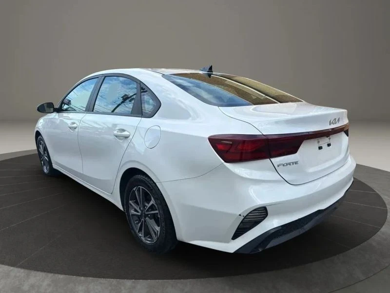 2024 Kia Forte - Image 7 of 12
