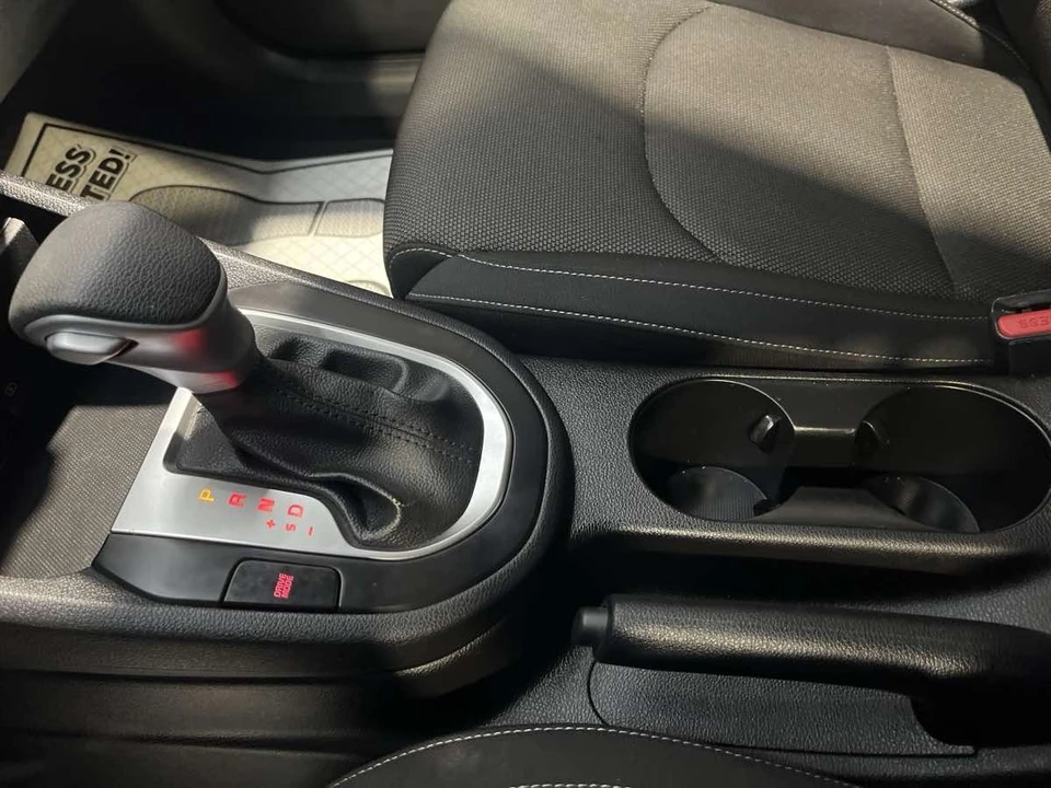 2024 Kia Forte - Image 19 of 21