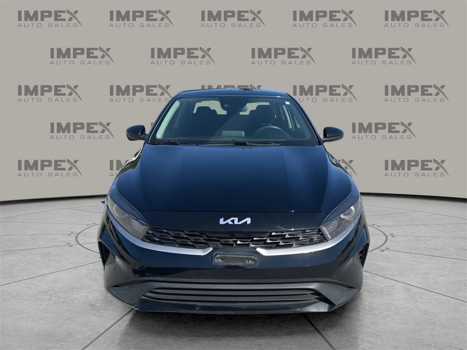 2024 Kia Forte - Image 8 of 12