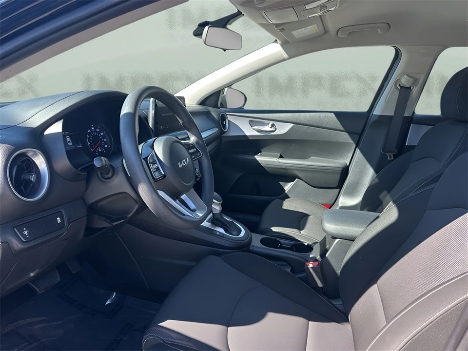 2024 Kia Forte - Image 9 of 12