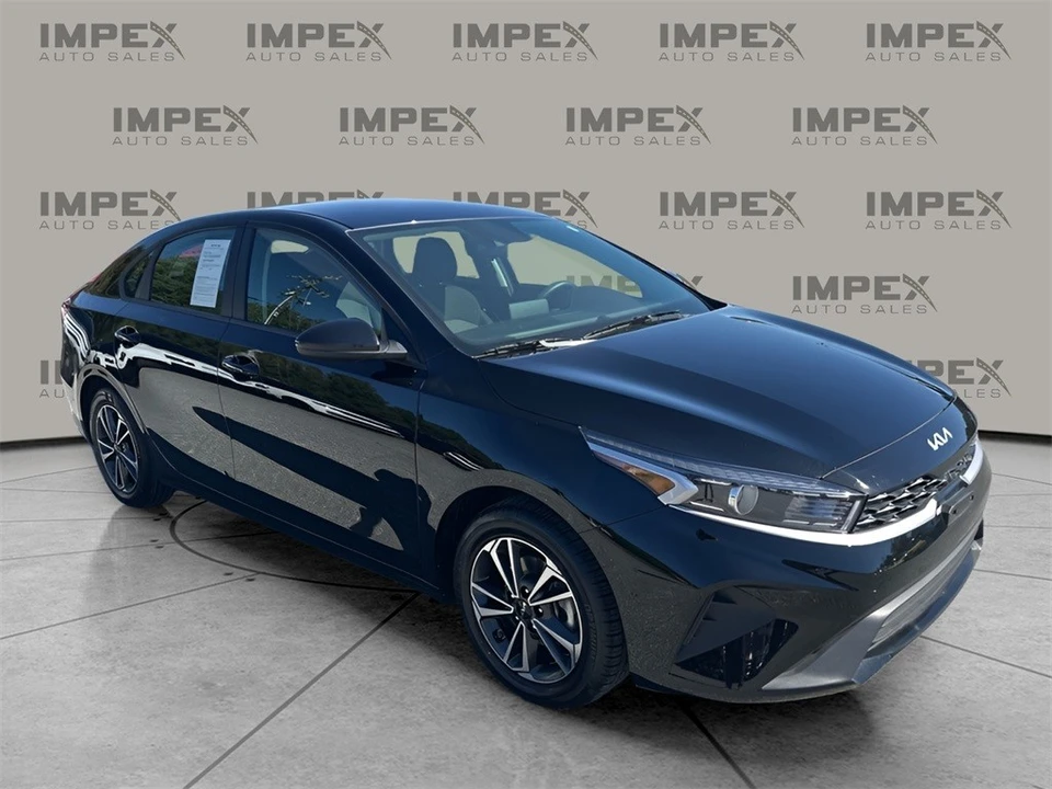 2024 Kia Forte - Image 7 of 12