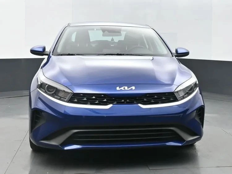 2024 Kia Forte - Image 3 of 12