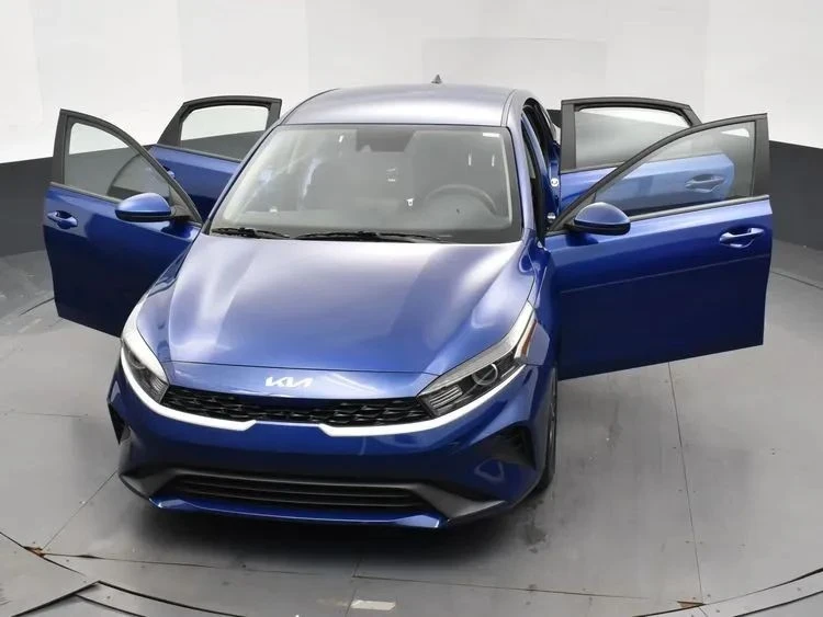 2024 Kia Forte - Image 10 of 12