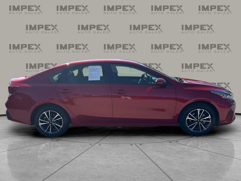 2024 Kia Forte - Image 6 of 12