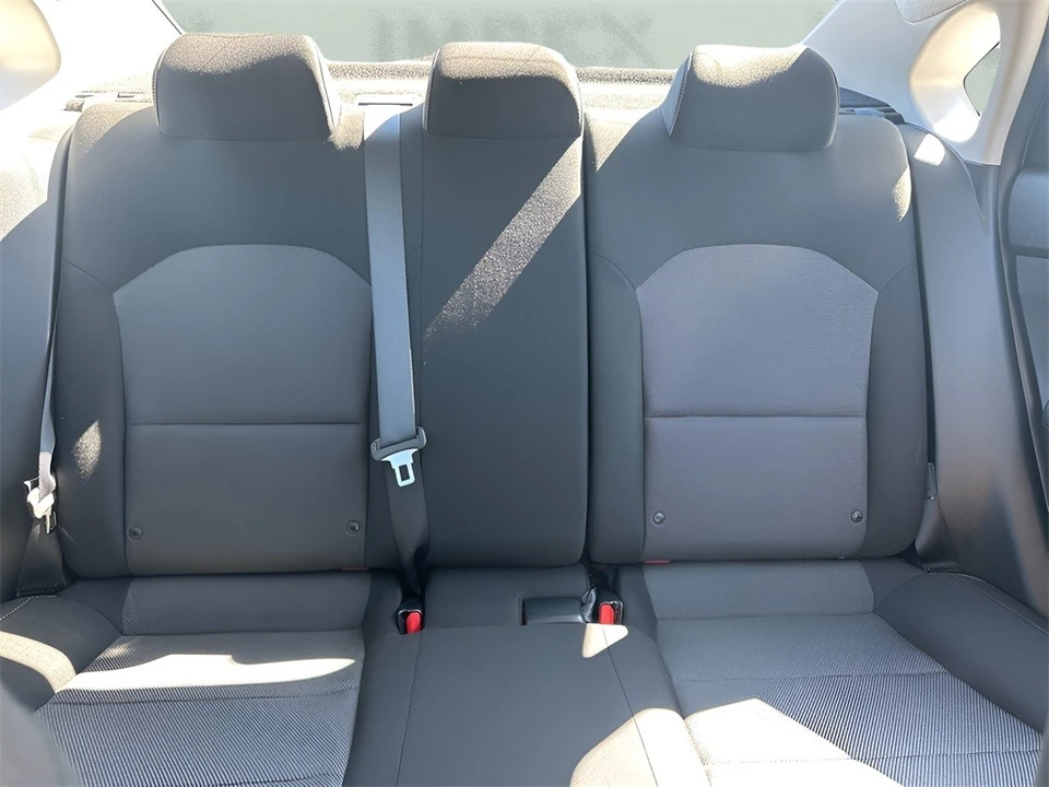 2024 Kia Forte - Image 10 of 12