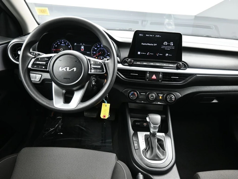 2024 Kia Forte - Image 19 of 21