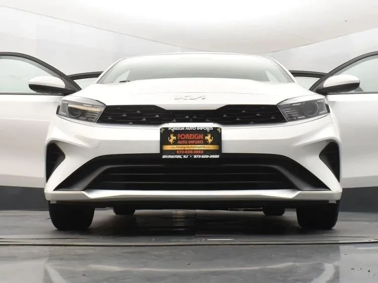 2024 Kia Forte - Image 11 of 12