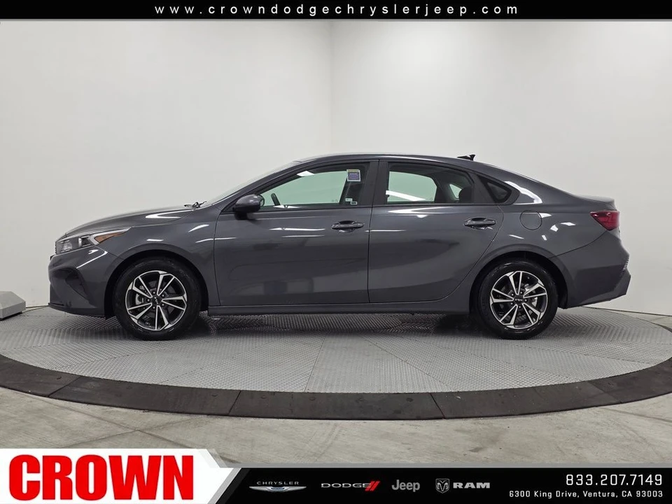 2024 Kia Forte - Image 4 of 12