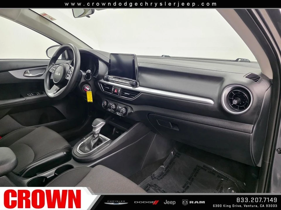 2024 Kia Forte - Image 11 of 12