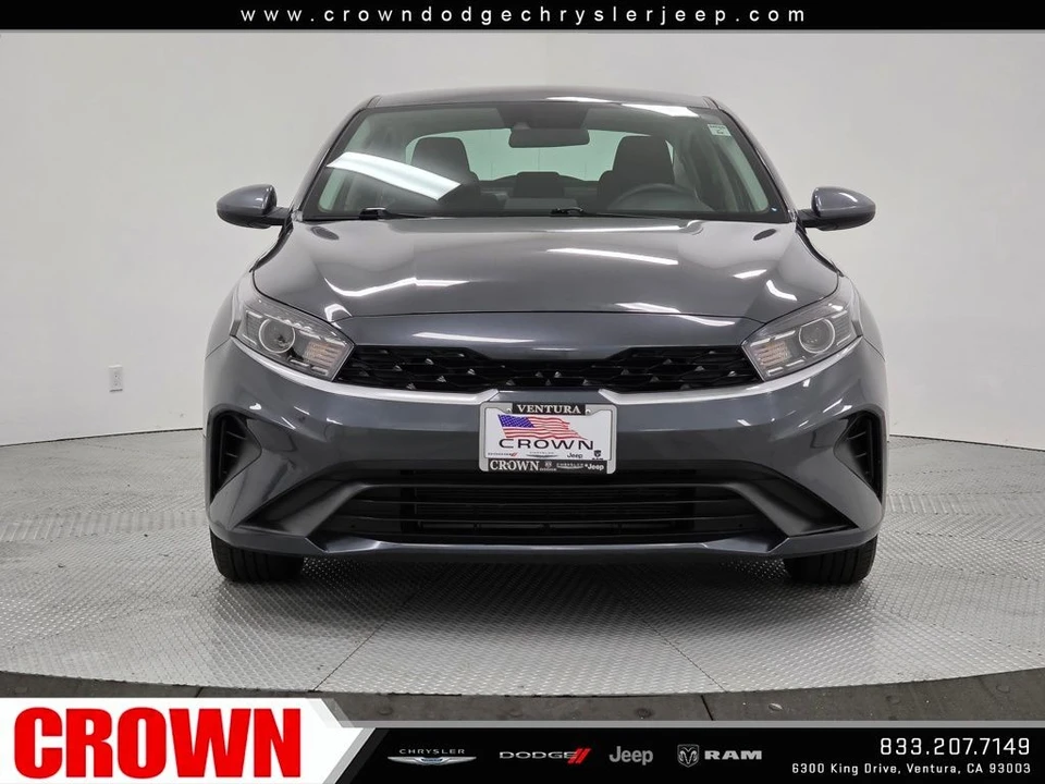 2024 Kia Forte - Image 2 of 12
