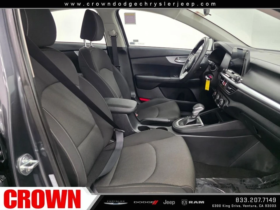 2024 Kia Forte - Image 10 of 12