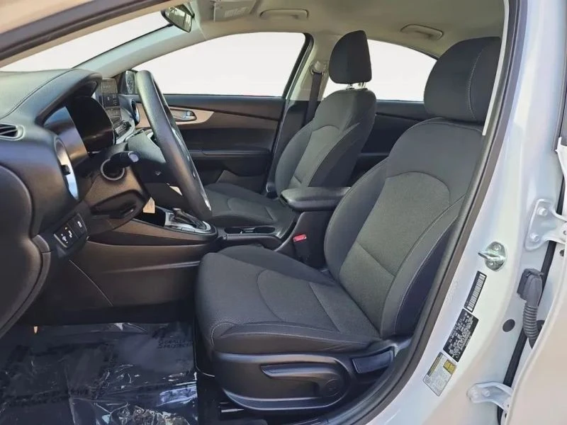 2024 Kia Forte - Image 9 of 12
