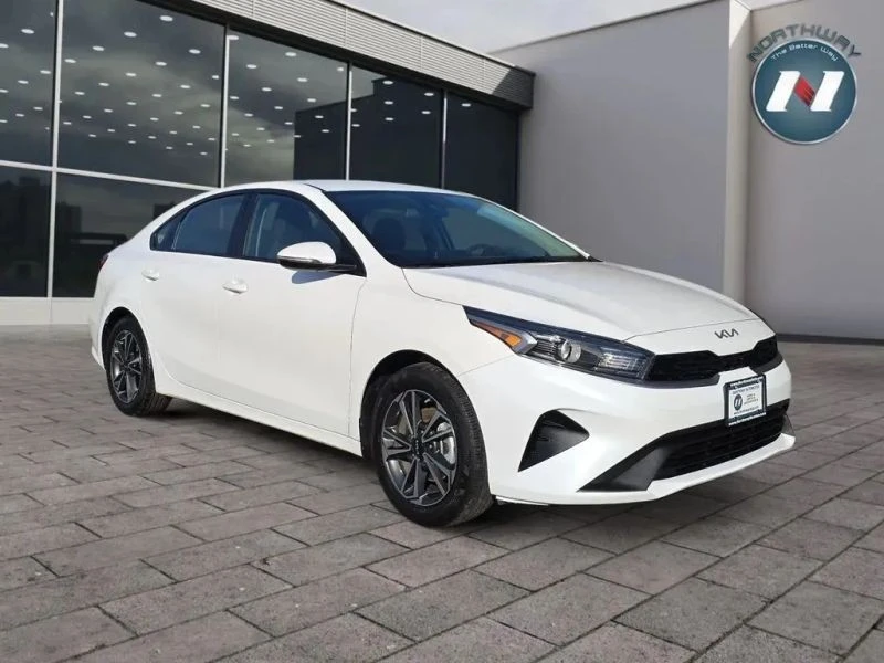 2024 Kia Forte - Image 7 of 12