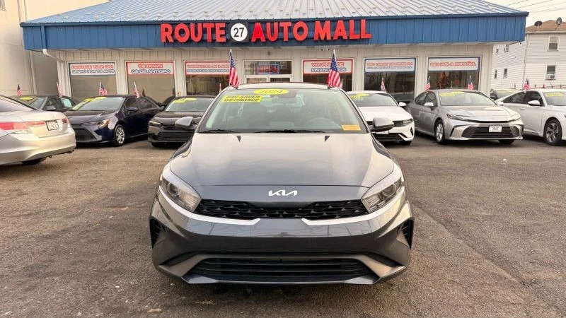 2024 Kia Forte - Image 3 of 12