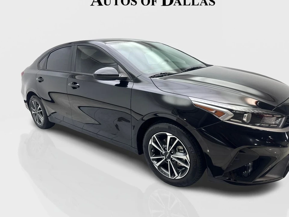 2024 Kia Forte - Image 12 of 21