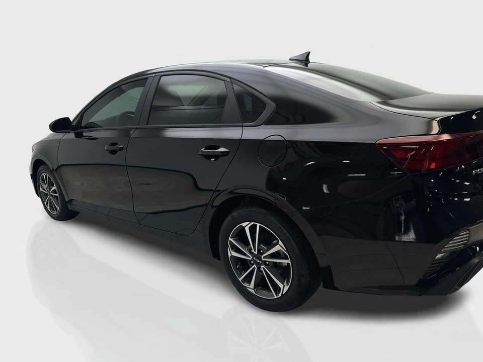 2024 Kia Forte - Image 14 of 21