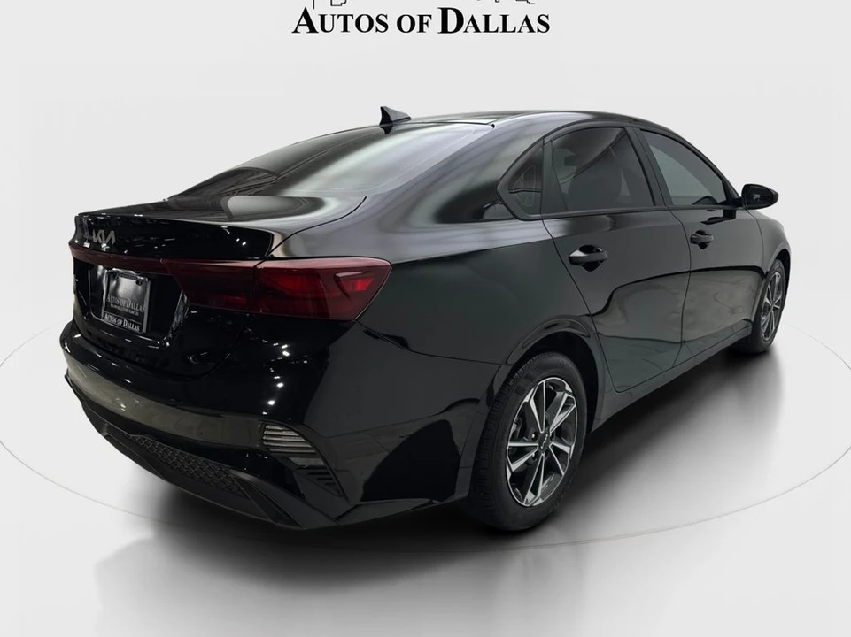2024 Kia Forte - Image 6 of 21