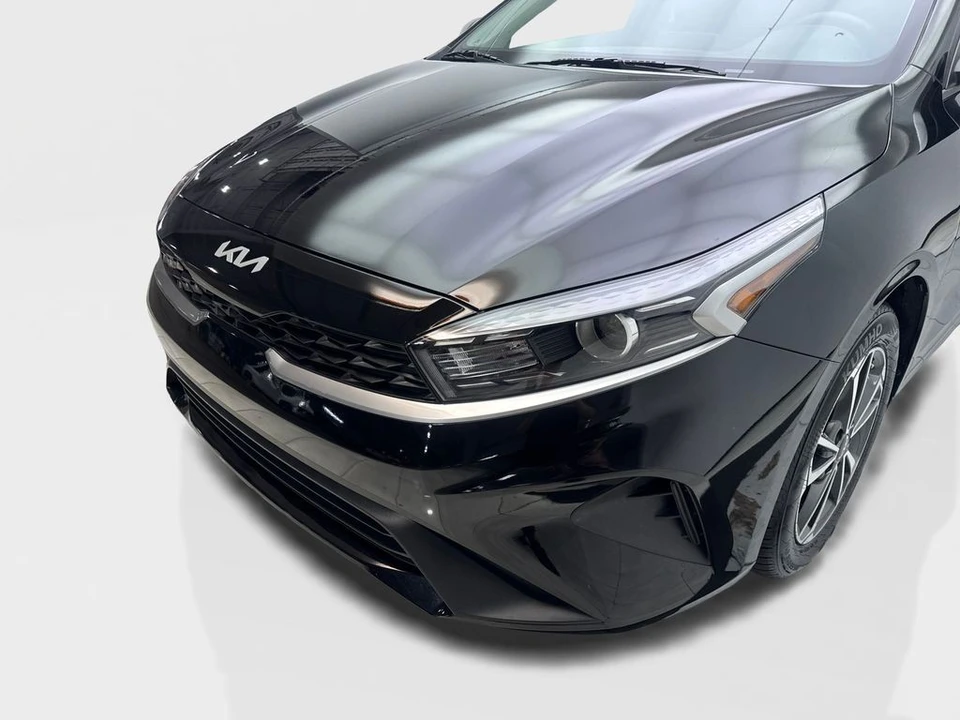 2024 Kia Forte - Image 16 of 21
