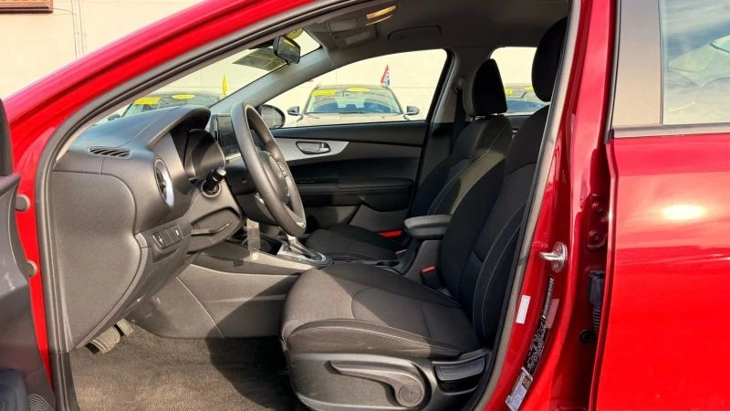 2024 Kia Forte - Image 12 of 12