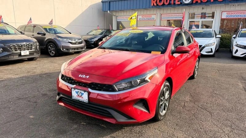 2024 Kia Forte - Image 4 of 12