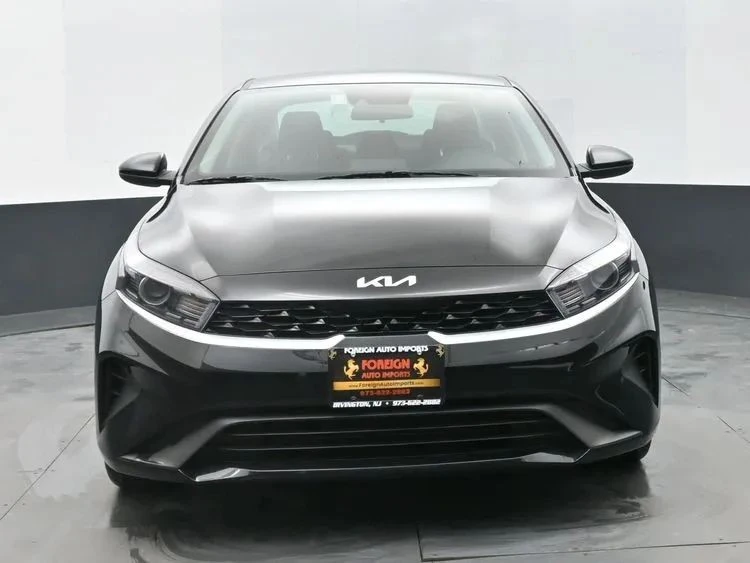 2024 Kia Forte - Image 3 of 12