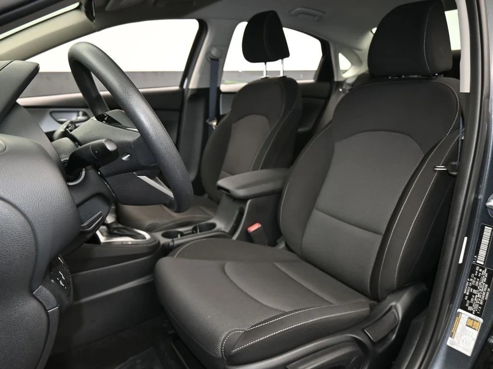 2024 Kia Forte - Image 10 of 12